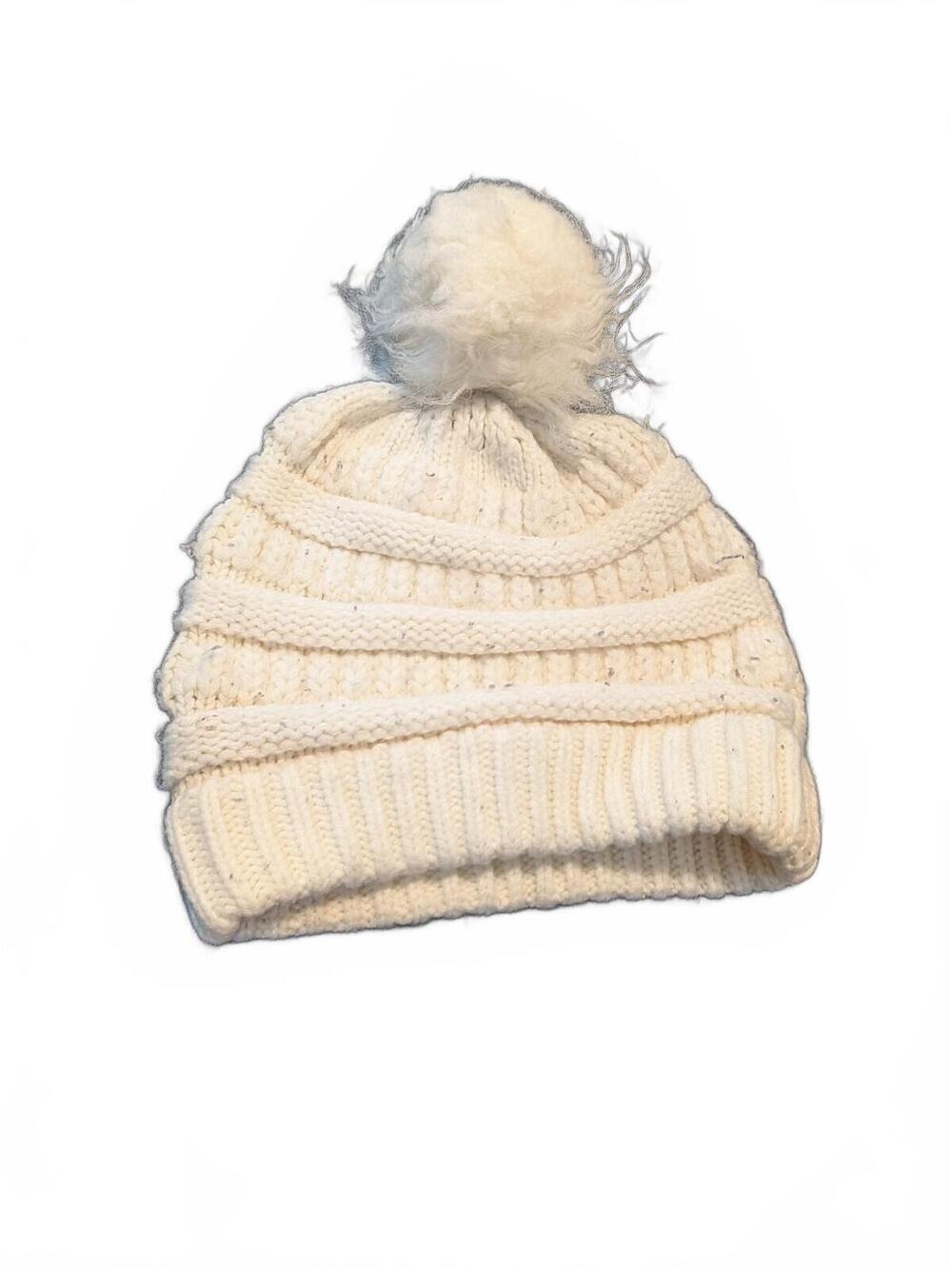 Time and Tru Men's Cream Knit Pom Pom Beanie Hat One Size